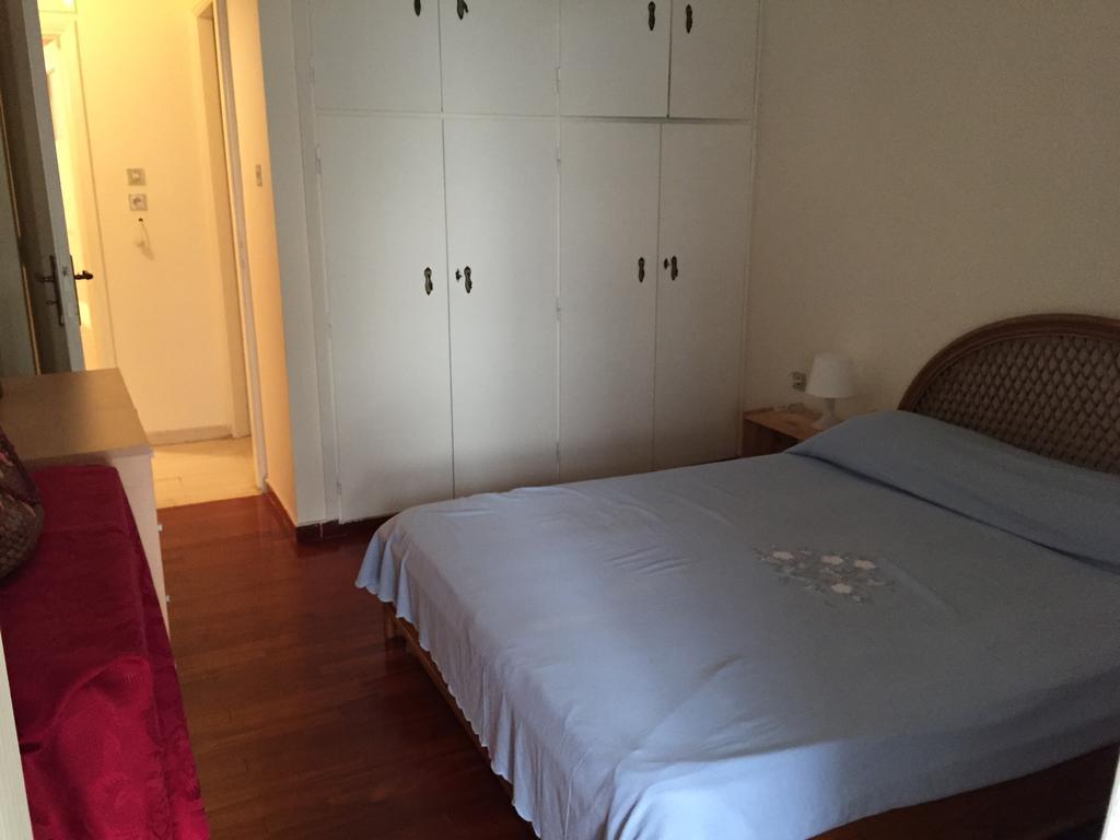 Vlastos Apartment Каламос Екстериор снимка